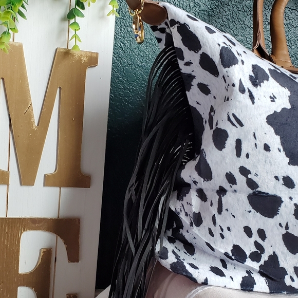 Cow Print Weekender Bag - Picture 2 of 3